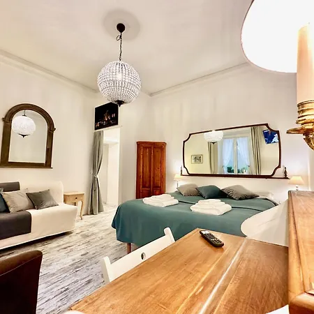 Vacanze Romane Colosseum *