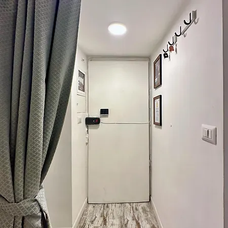 Vacanze Romane Colosseum דירה רומא